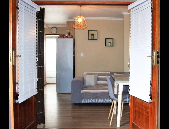 2 BEDROOM HOUSE FOR SALE IN STRANDFONTEIN